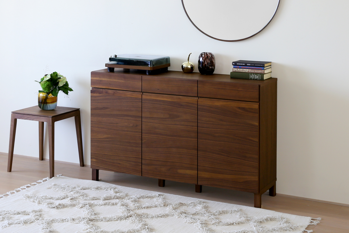 レッチェ 134キャビネット WALNUT(W134×D40×H88cm)税込￥145,000