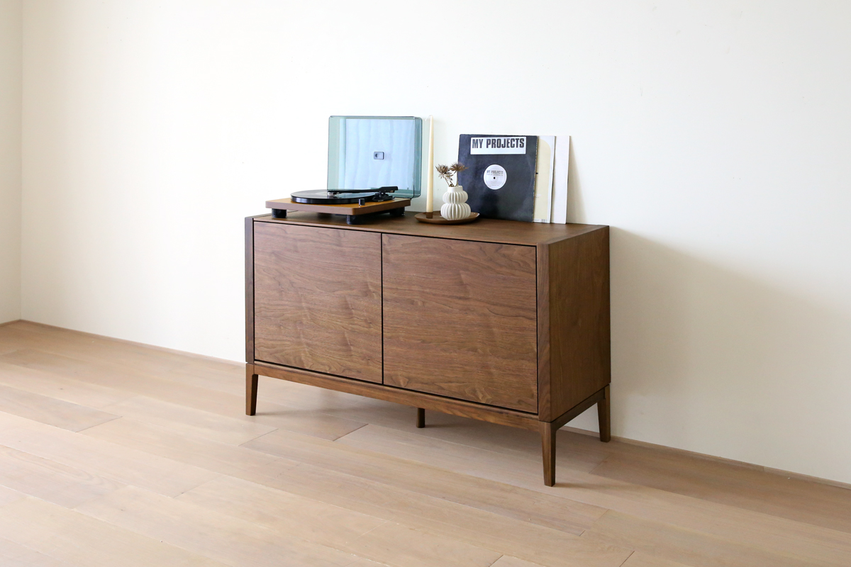 モル 120サイドボード WALNUT(W120×D43×H75cm)税込￥188,000 | 高野