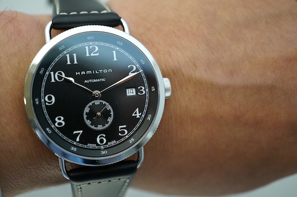 安心な H78415733 カーキネイビーパイオニア 40ミリ ブラックダイアル