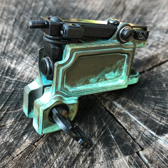 Dan Kubin MojoBox v2.2 Verdegris - TattooArtist.ch