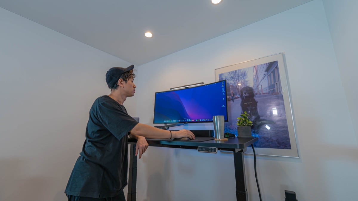 FlexiSpot E7レビュー！電動昇降スタンディングデスクは仕事モード