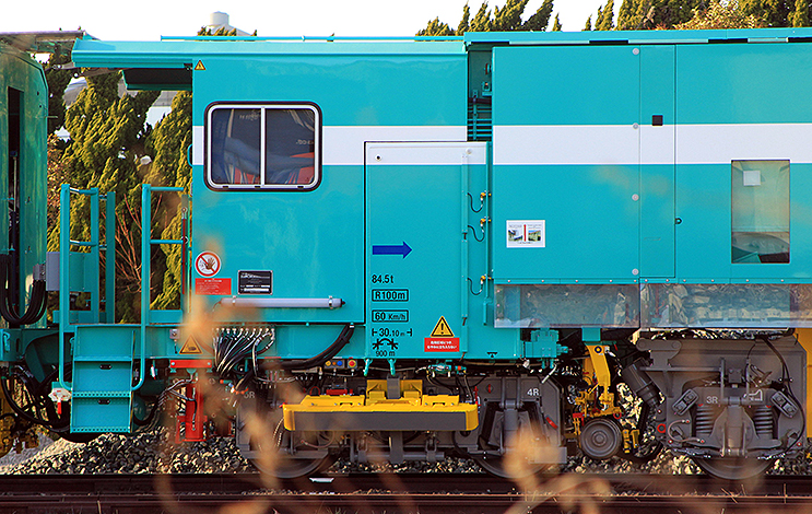 第一建設工業むけオーストリア Plasser ＆ Theurer 社製マルチプル