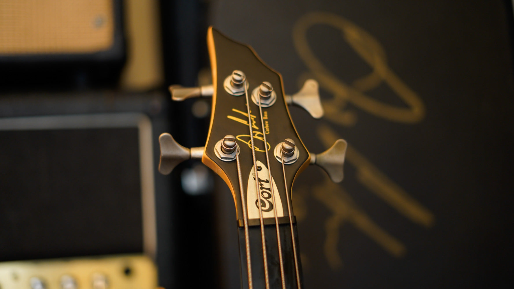 Cort Curbow 4-String Bass With OHSC – Texas Tone Factory