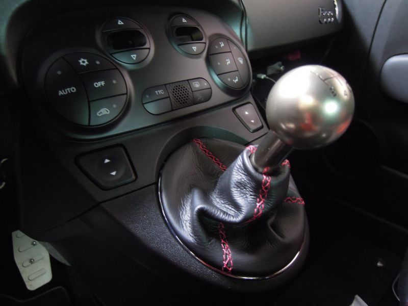 ABARTH 595 コンペティツォーネ MT 純正シフトノブ+ブーツ アバルト