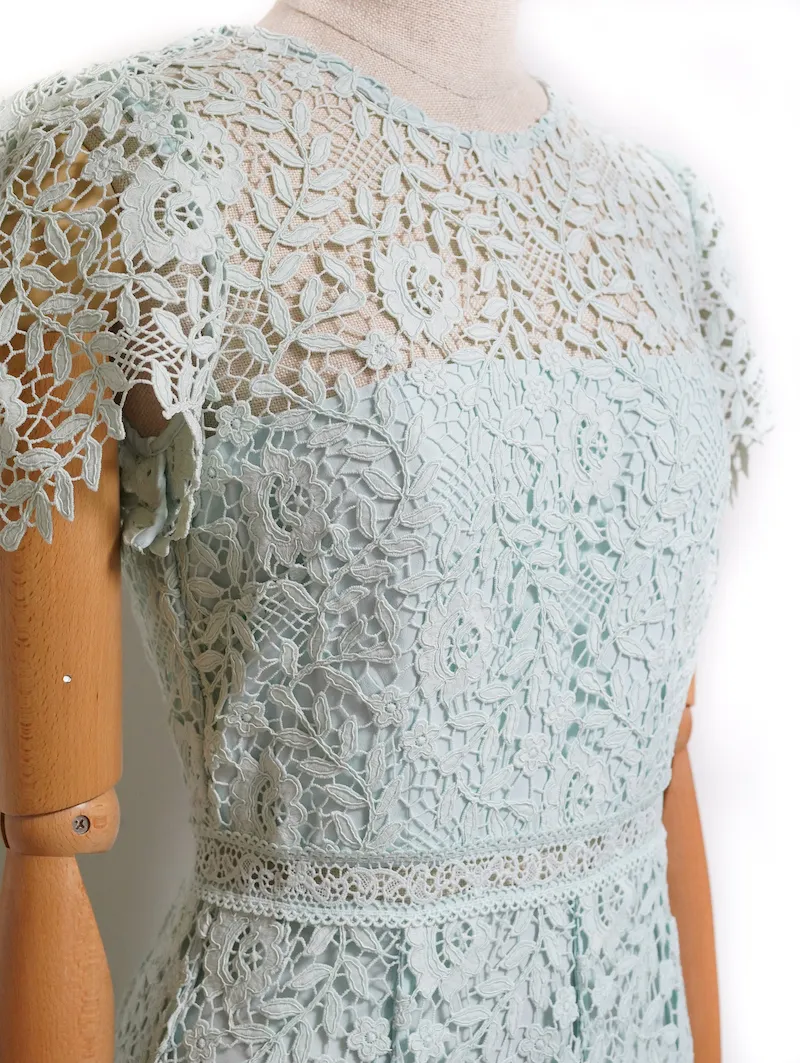 SELF PORTRAIT（セルフポートレイト） レースミディドレス（グリーン