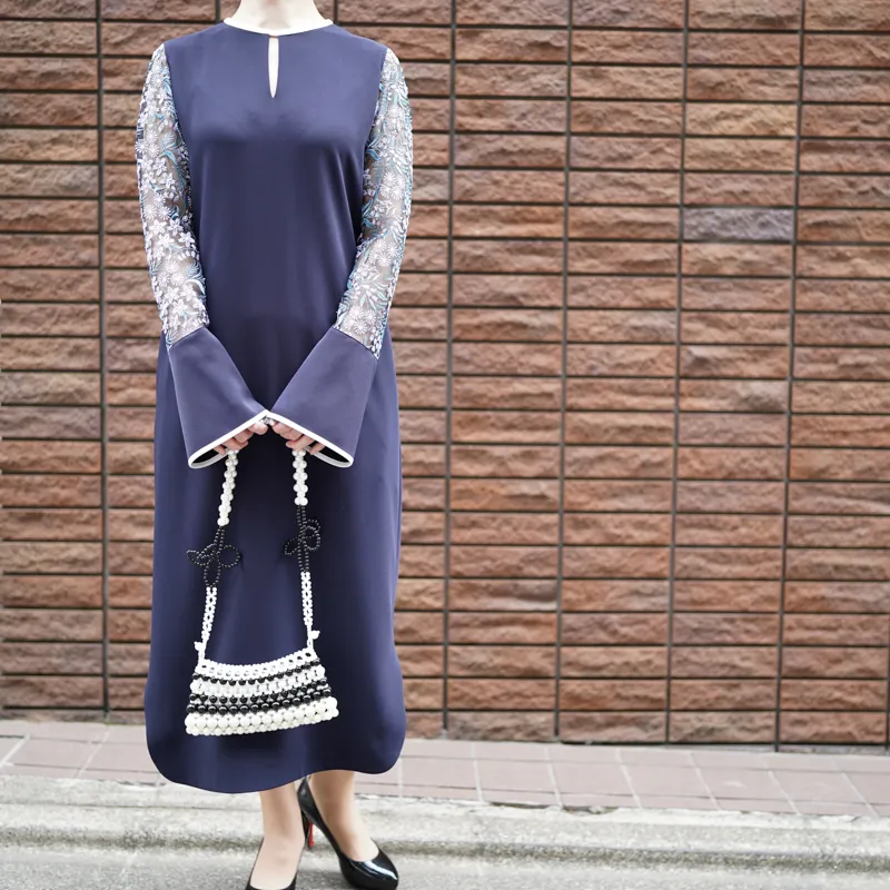 Mame Kurogouchi（マメ クロゴウチ） フローラルレーススリーブ