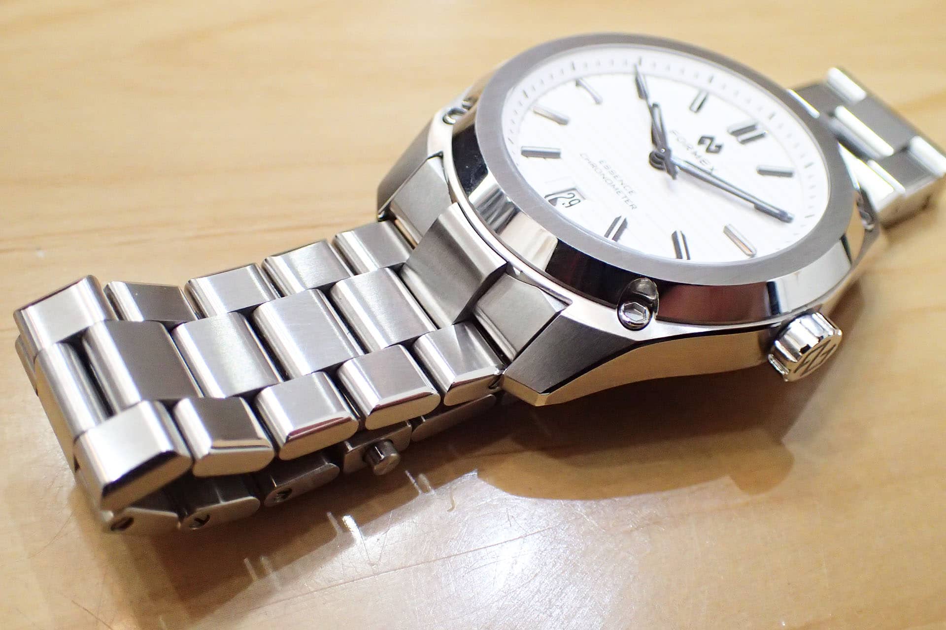 中古品【FORMEX】フォーメックス エッセンス ThirtyNine ホワイト