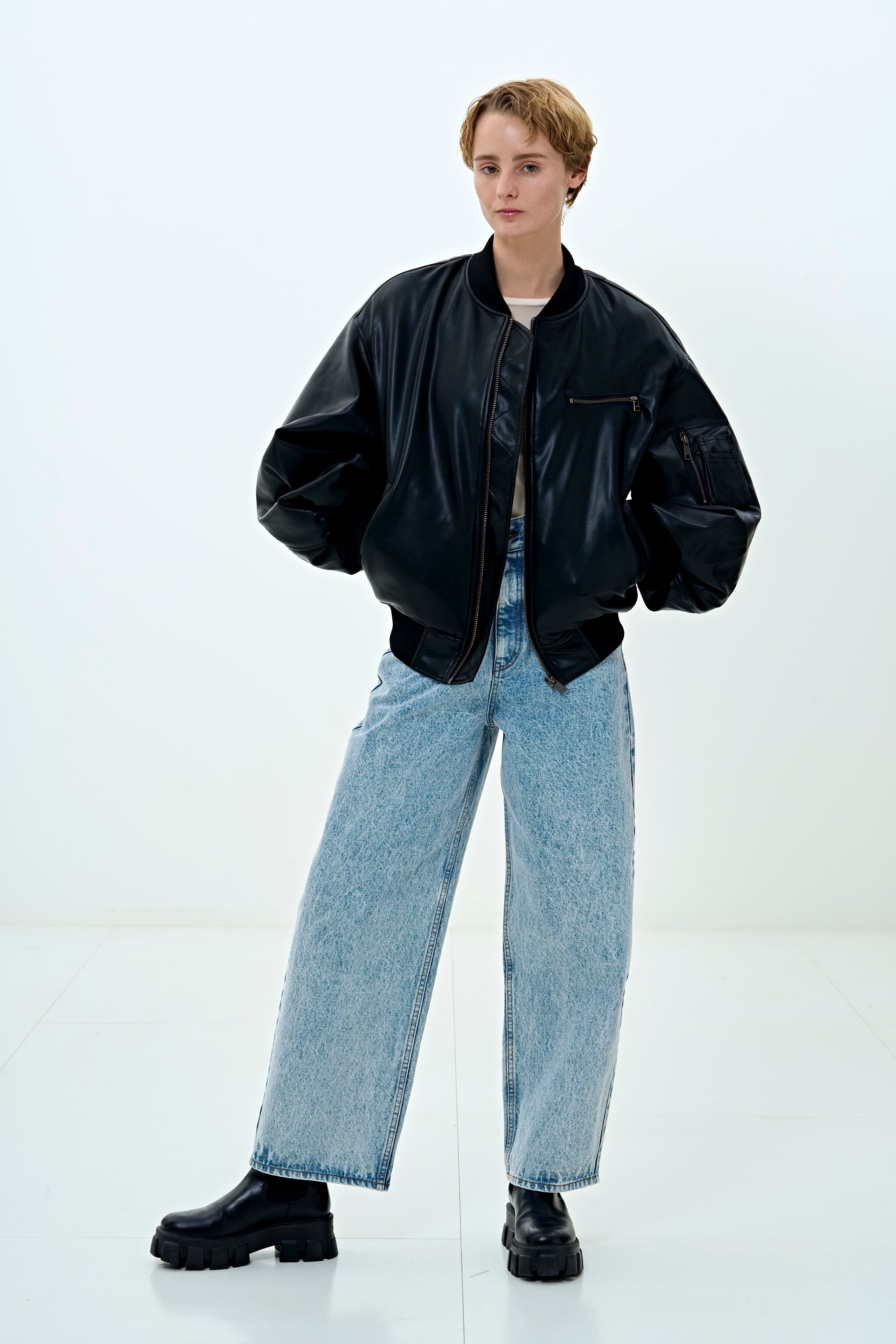 Oxford Leather MA-1 – THE TOÉ