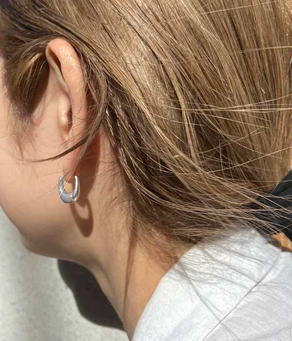 R.ALAGAN/DIPPED TINY TINY PUFFY HOOPS(GRAY)