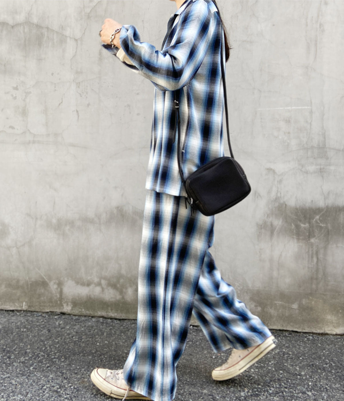 Aeta/SQUARE SHOULDER(BLACK)