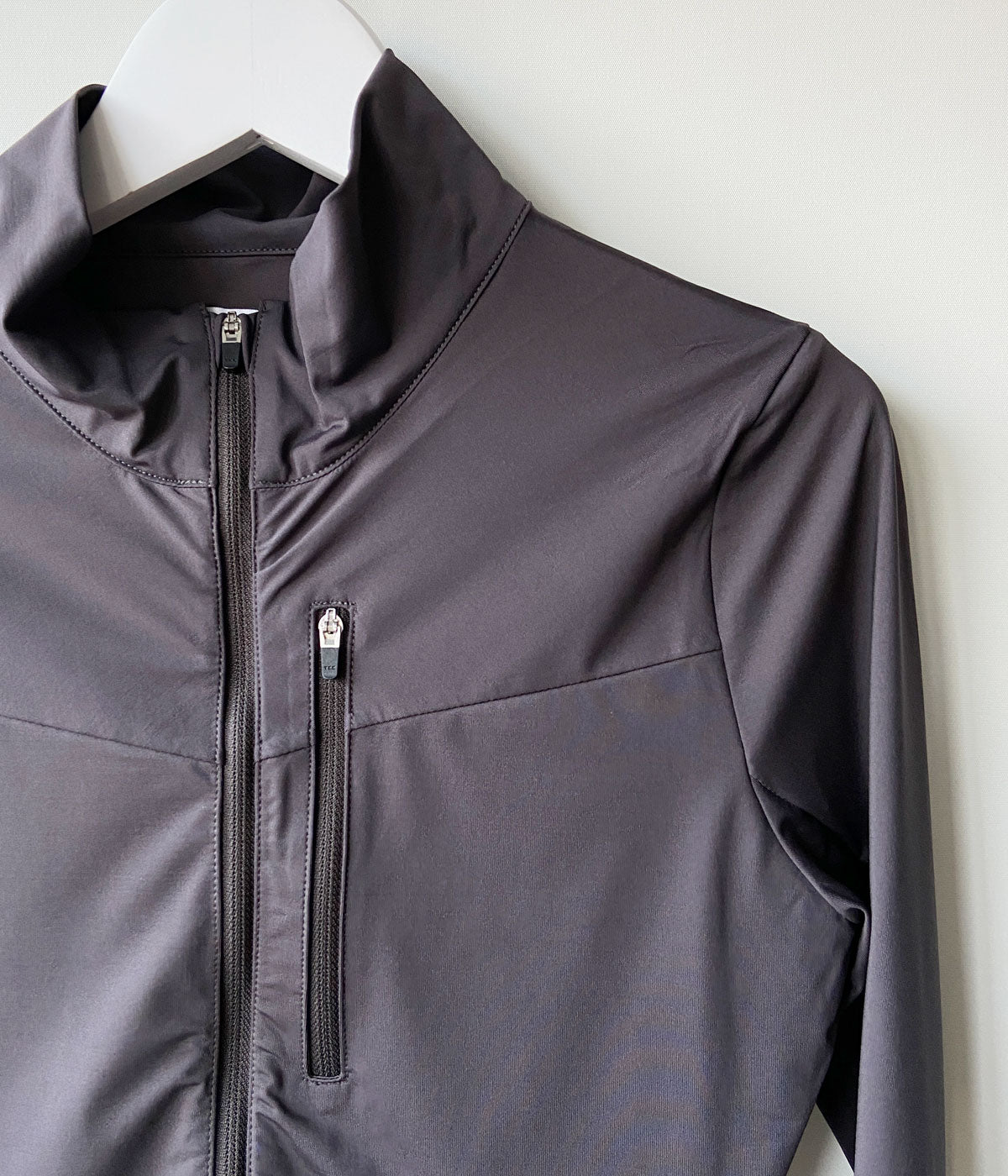 FUMIKA_UCHIDA/NYLON JERSEY HALF-ZIP BODYSUIT(TAUPE)