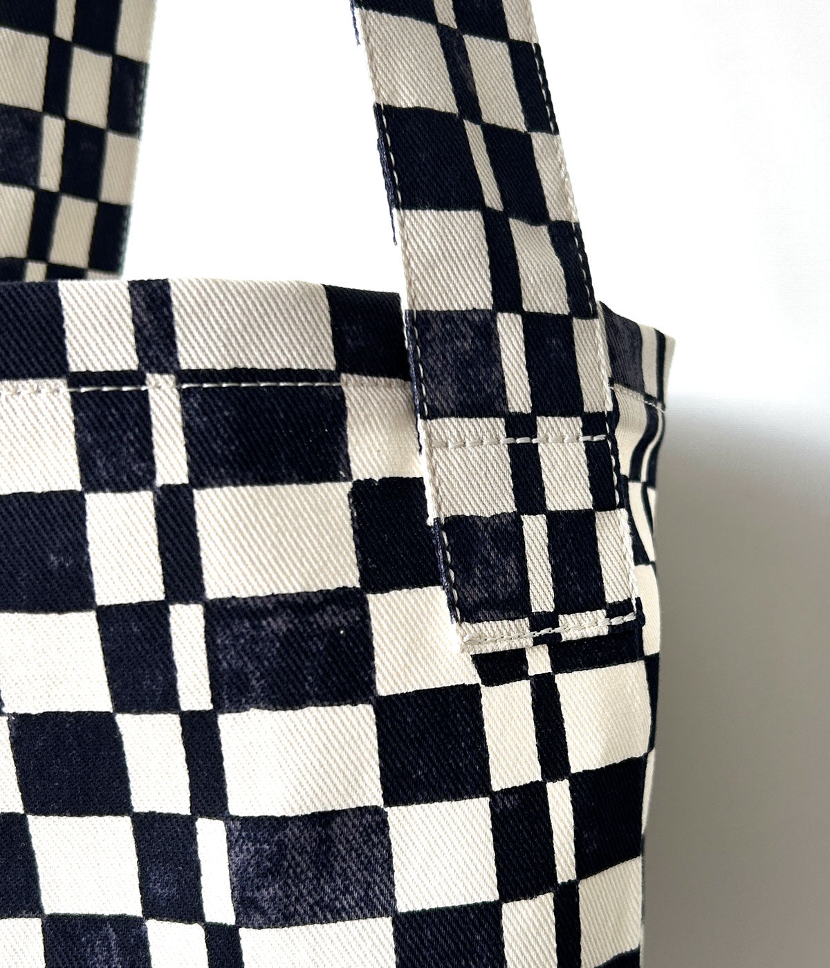 PHEENY/CHECKERED BUCKET TOTE BAG