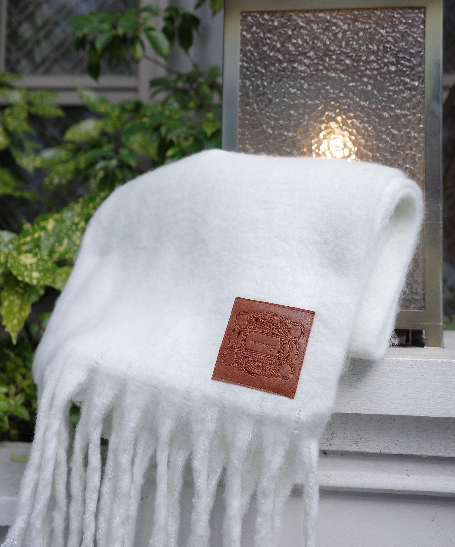 シグネチャーフリンジ大判ストール | THEODORIC.dy公式通販 | セオ