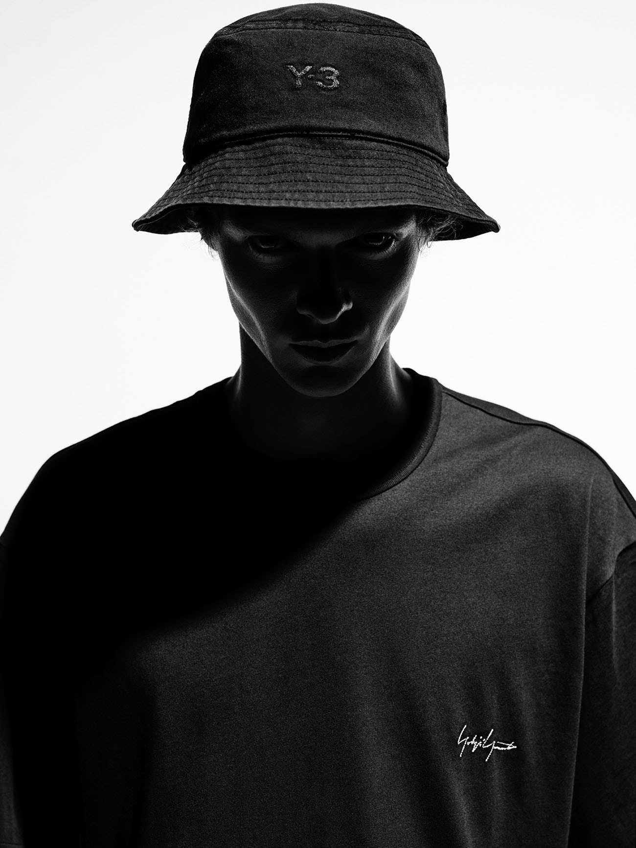 Y-3 KURO BUCKET HAT(S Black): Yohji Yamamoto POUR HOMME｜THE SHOP