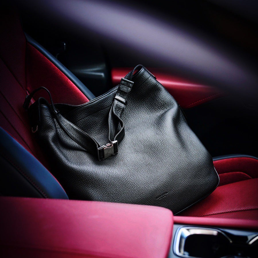 THE BAR 完全別注】アジャスタブルショルダーバッグ「Touch」