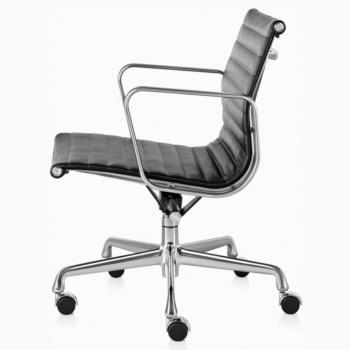 ハーマンミラー Eames Aluminum Group Chair Management イームズ