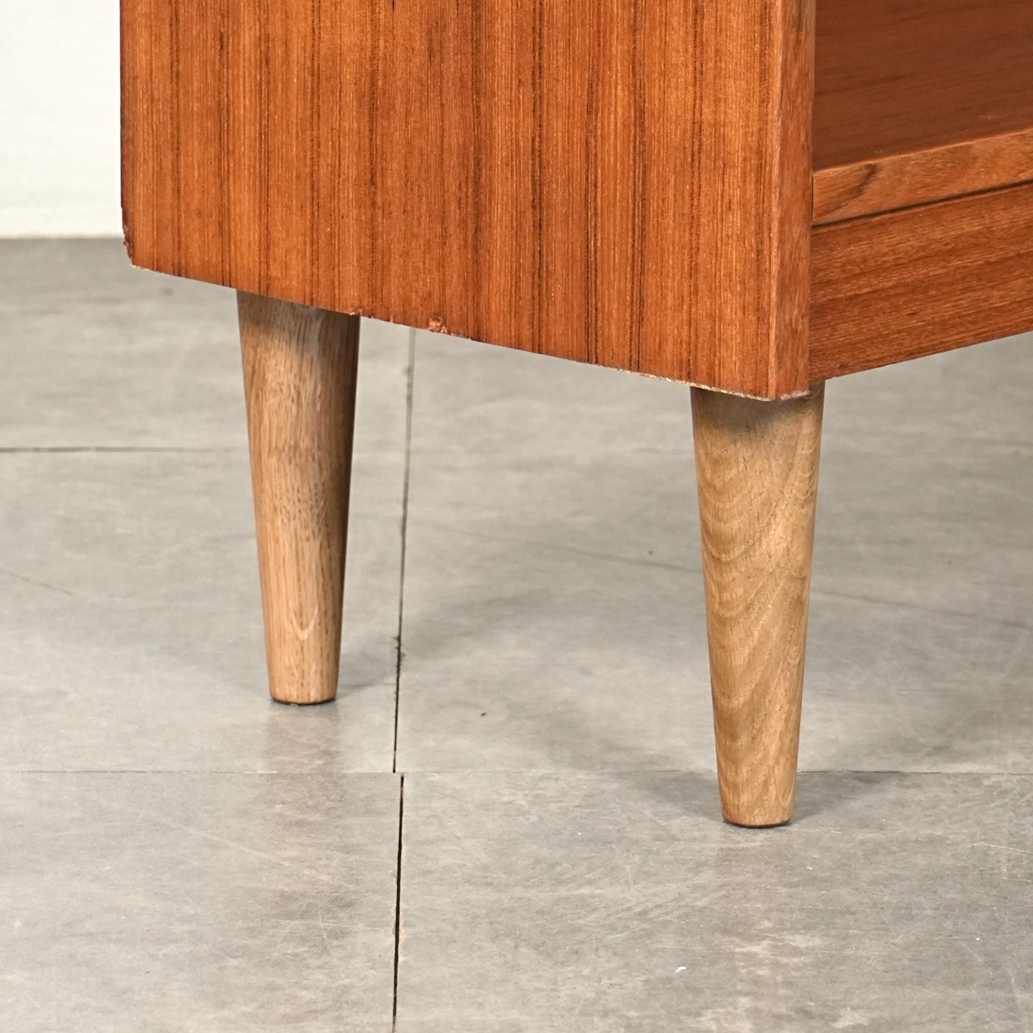 デンマークヴィンテージ ブックシェルフ – TIME HYPE