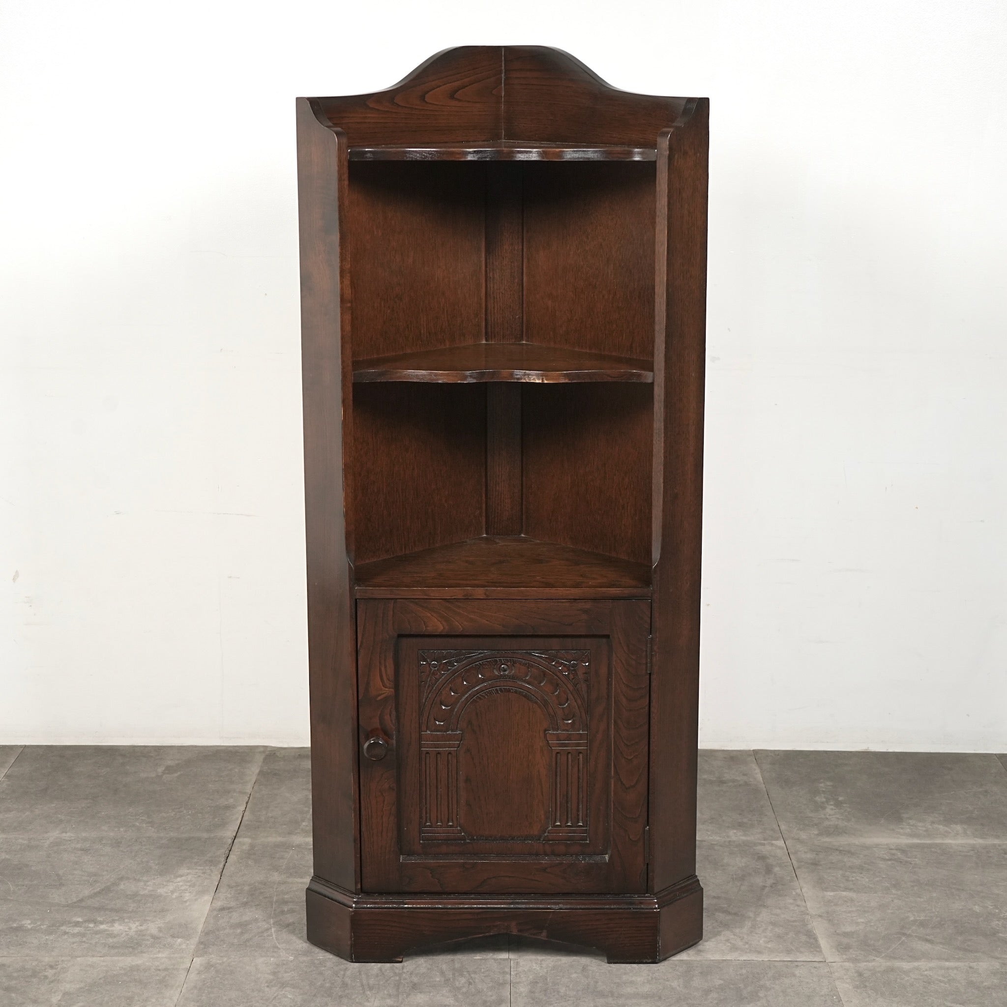 英国クラシック ヴィンテージ コーナーキャビネット – TIME HYPE