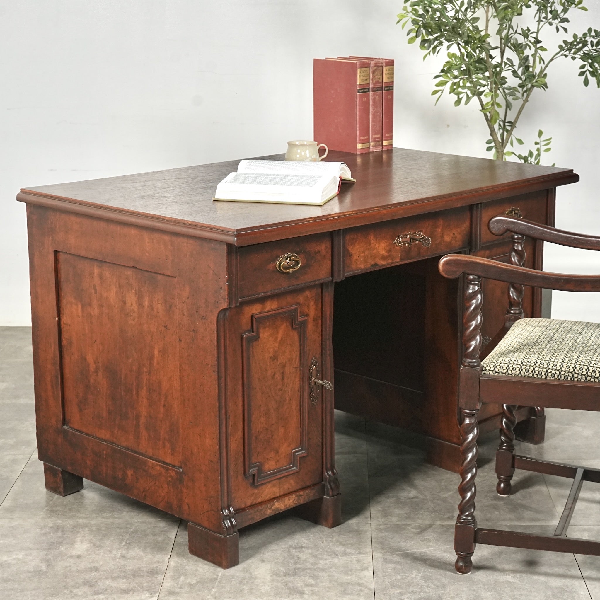 英国アンティーク ライティングデスク – TIME HYPE