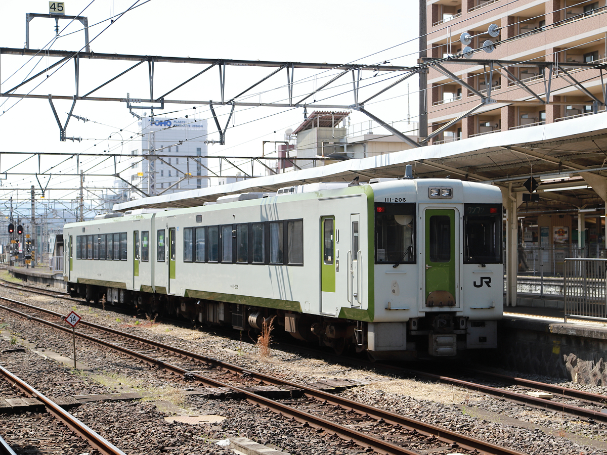 新型車両導入へ向けて・・・ 2両編成に統一された八高線のキハ110