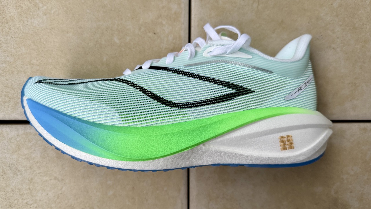 レビュー】Li-Ning Feidian 5 Challenger：コスパは良いが一長一短あり