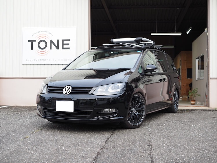 フォルクスワーゲン シャラン スピーカーとナビゲーション交換 | 福岡