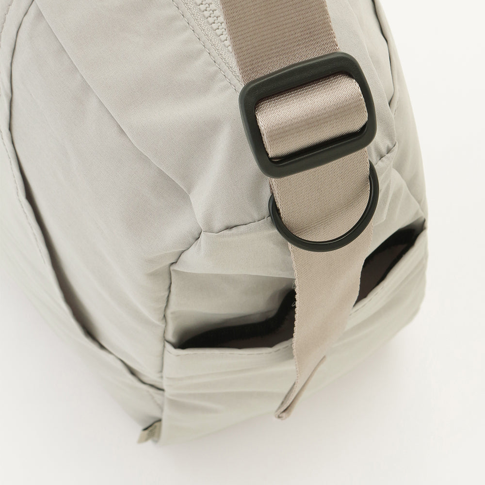 BIG STRAP SHOULDER BAG – TO&FRO 軽さをもってでかけよう。