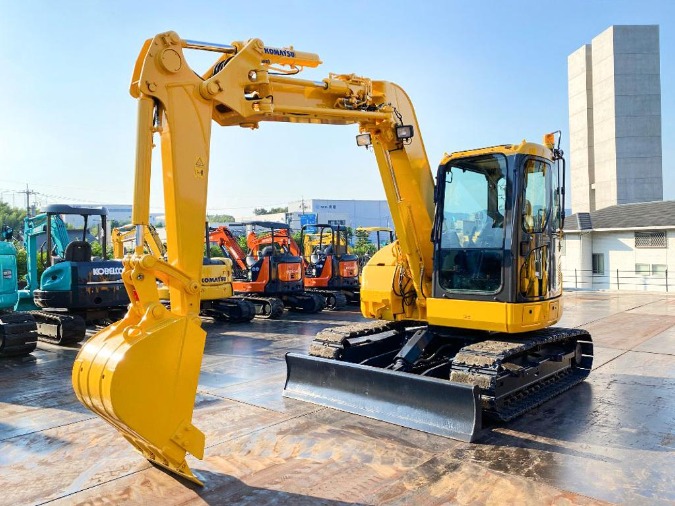 日立建機 ZX75US-A ユンボ（バックホー）0.25クラス 中古重機・建機