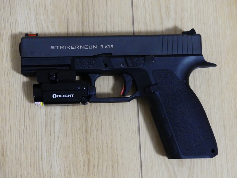 コスパ最強！ハンドガン向け本格フラッシュライト Olight BALDR S