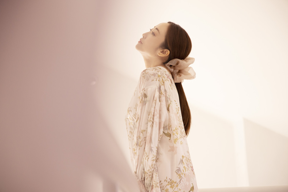 SNIDEL HOME × 神崎恵」美容家とのコラボルームウェア第3弾が発売