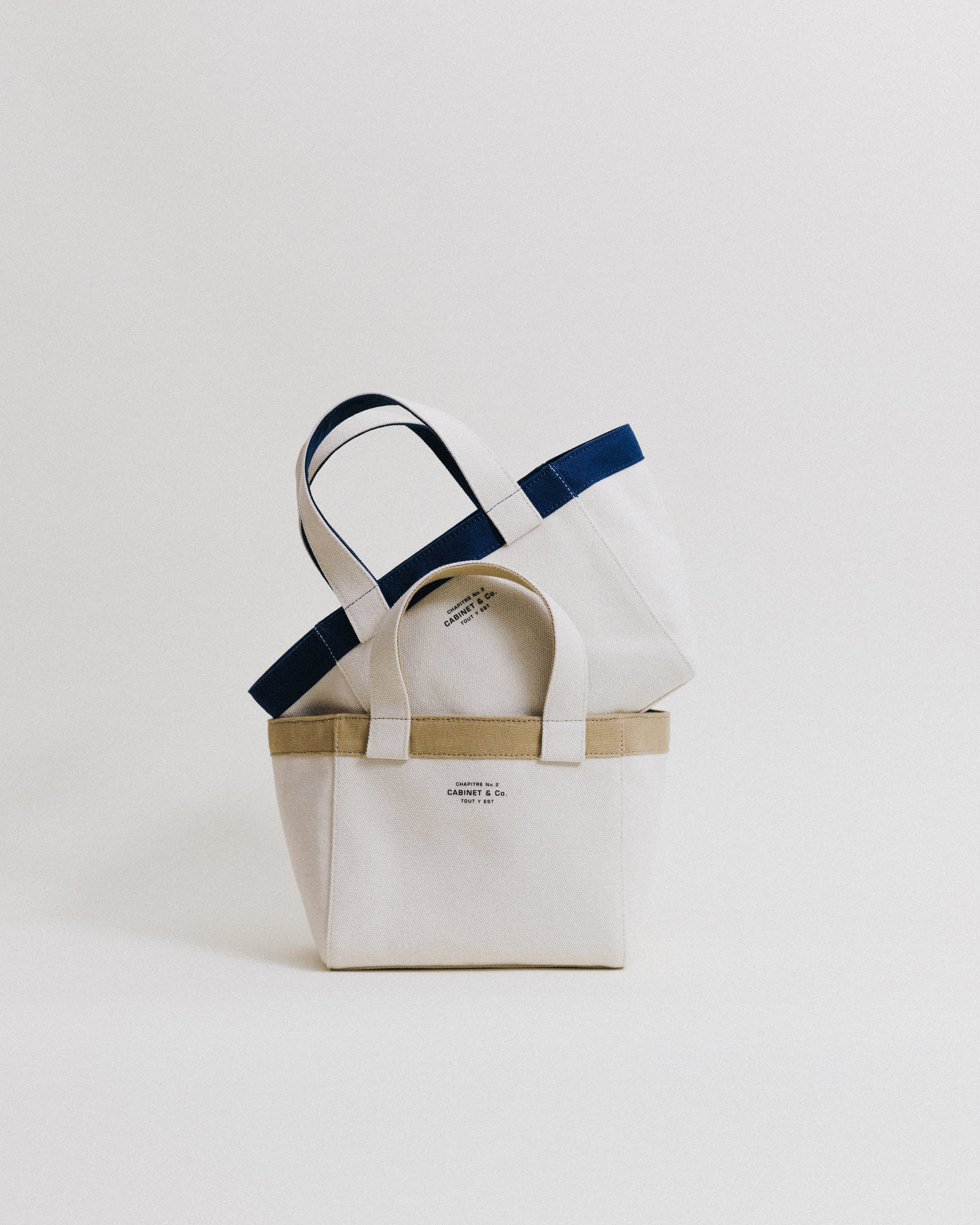 CABINET&CO. TOTE SMALL NAVY – TOUT Y EST JP