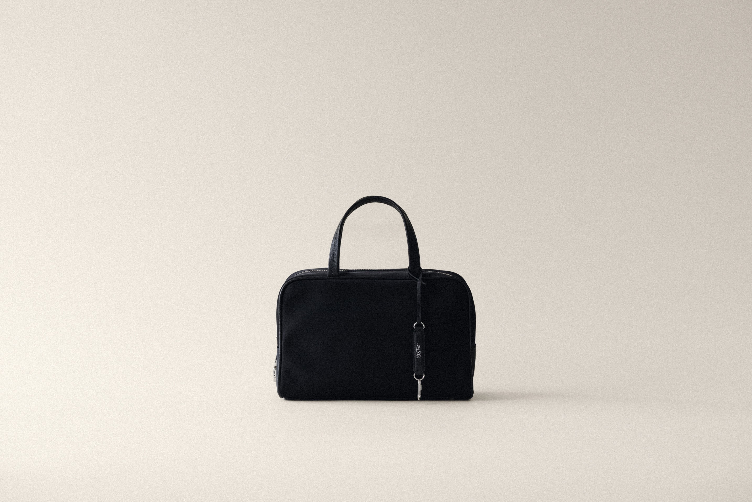 SAC LOQUET NYLON SMALL BLACK – TOUT Y EST JP