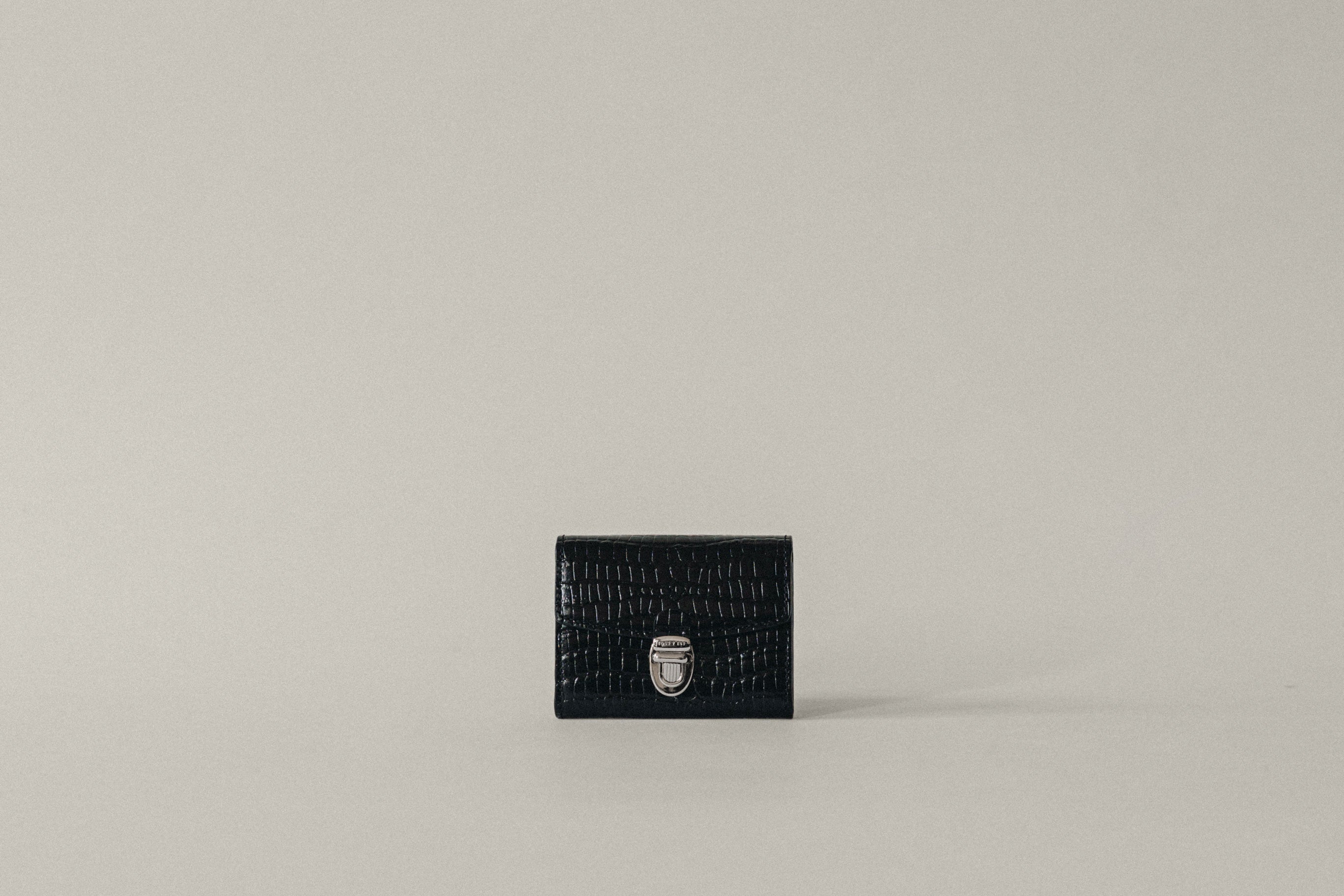 PORTE CARTES LOQUET CROCO BLACK – TOUT Y EST JP