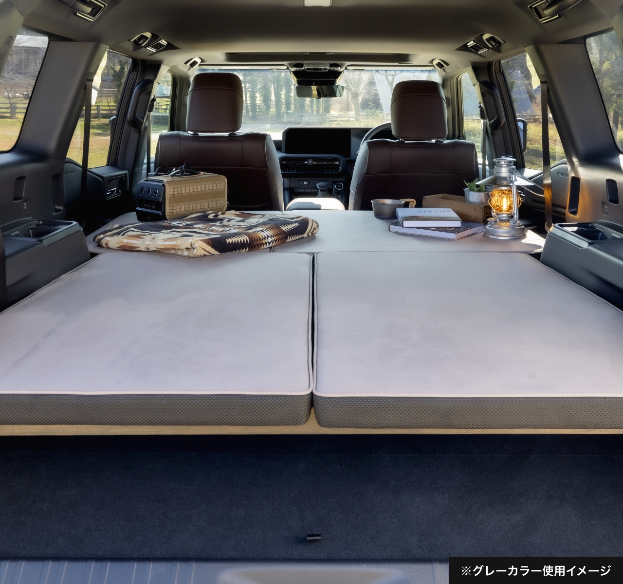 ランドクルーザースペシャルベッドキット｜キャンピングカー＆トラベル