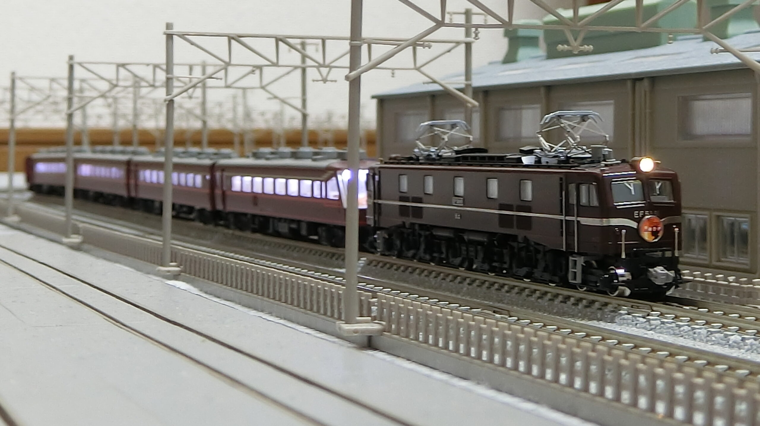 Nゲージ 1719 EF58-61 サロン踊り子をカッコよく | 豊四季車両基地