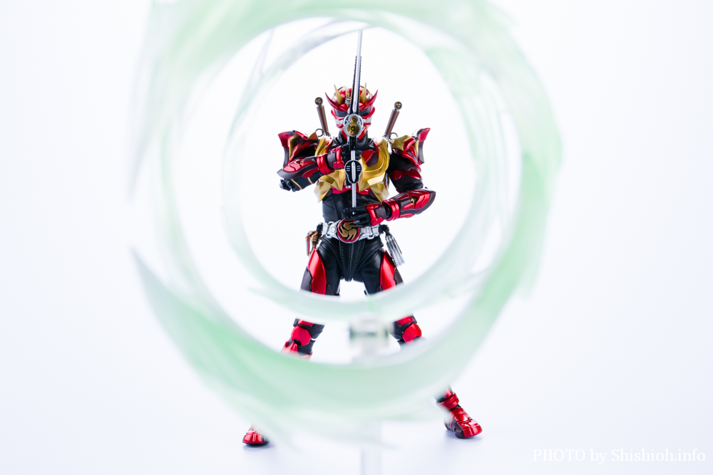 レビュー】S.H.Figuarts（真骨彫製法） 仮面ライダー装甲響鬼