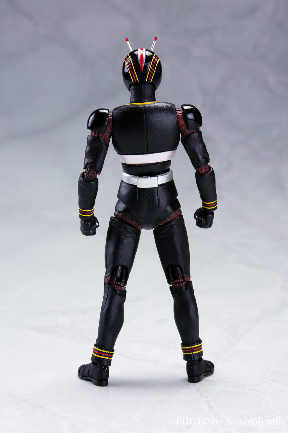 レビュー】 S.H.Figuarts （真骨彫製法） 仮面ライダーBLACK