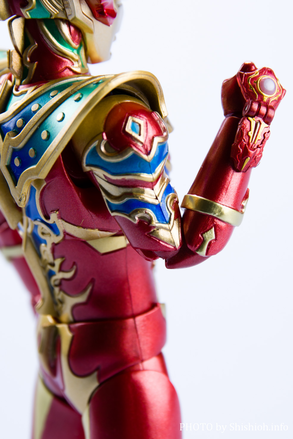 レビュー】S.H.Figuarts ウルトラマンタイガ トライストリウムレインボー