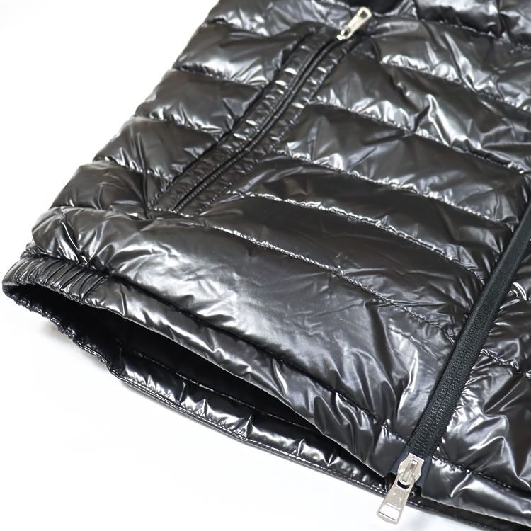 楽天市場】モンクレール MONCLER ダウン ダウンベスト メンズ ロゴ
