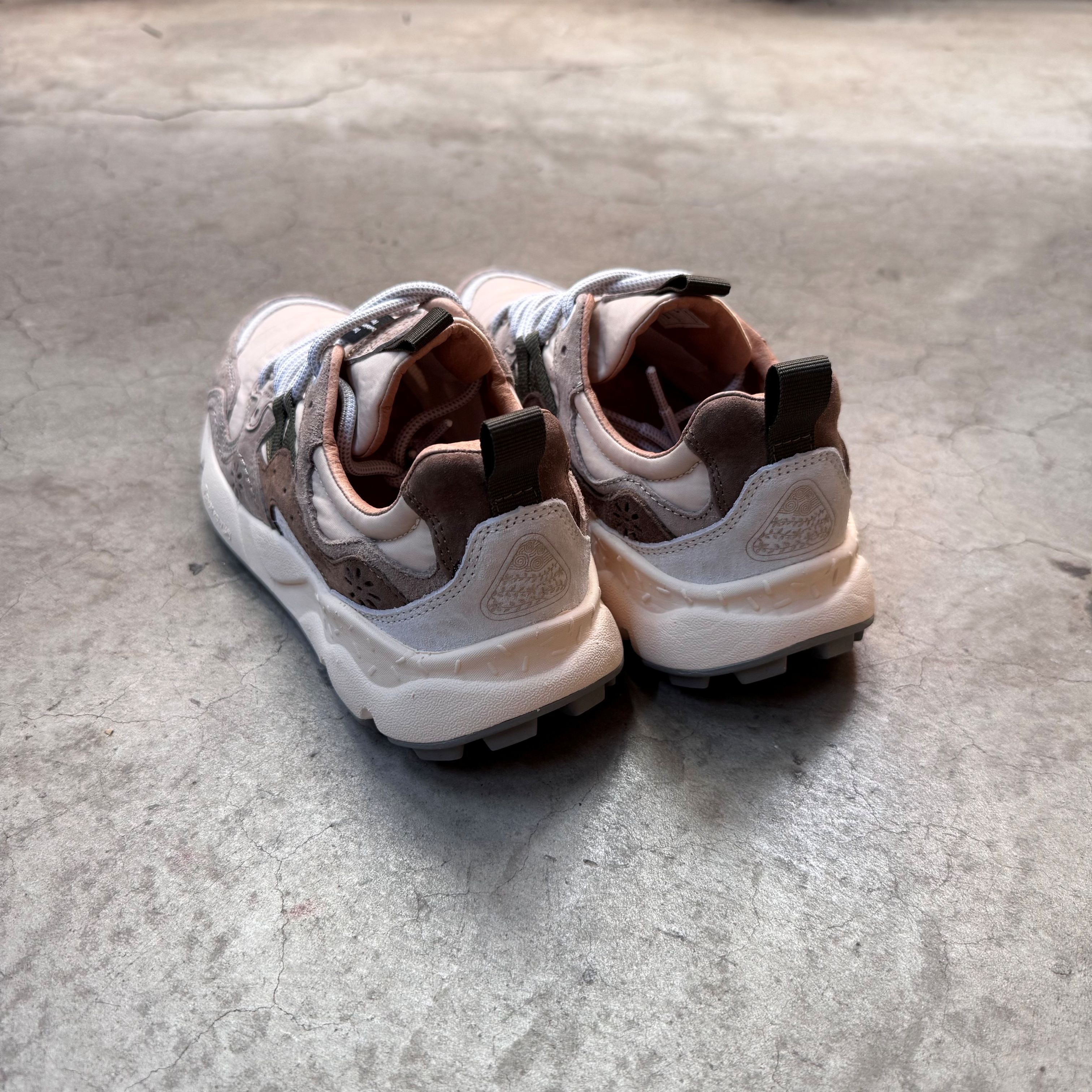 楽天市場】【初回返品・サイズ交換送料無料】正規取扱店Flower