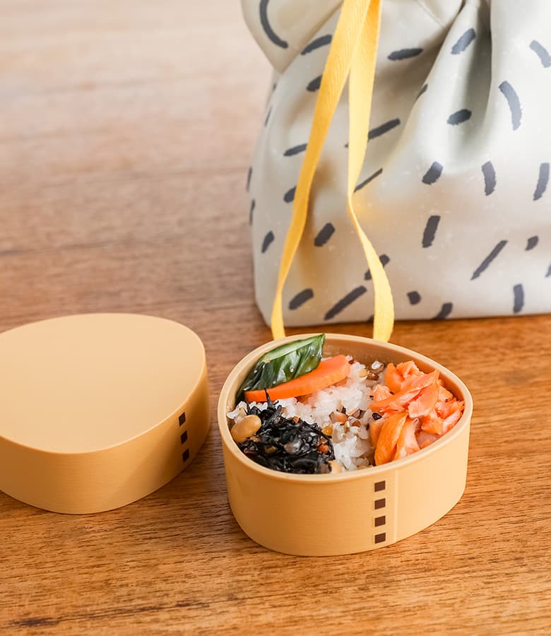 楽天市場】おにぎり おにぎり型 おにぎりケース 弁当箱 お弁当箱