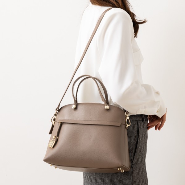 楽天市場】フルラ バッグ ハンドバッグ ショルダーバッグ パイパー M