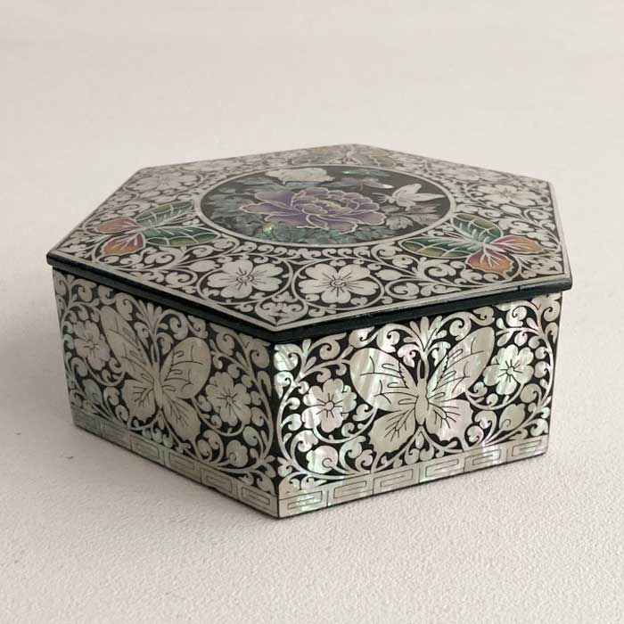楽天市場】韓国 韓国螺鈿 螺鈿漆器 螺鈿 高級 螺鈿 細工 宝石箱 花 蝶