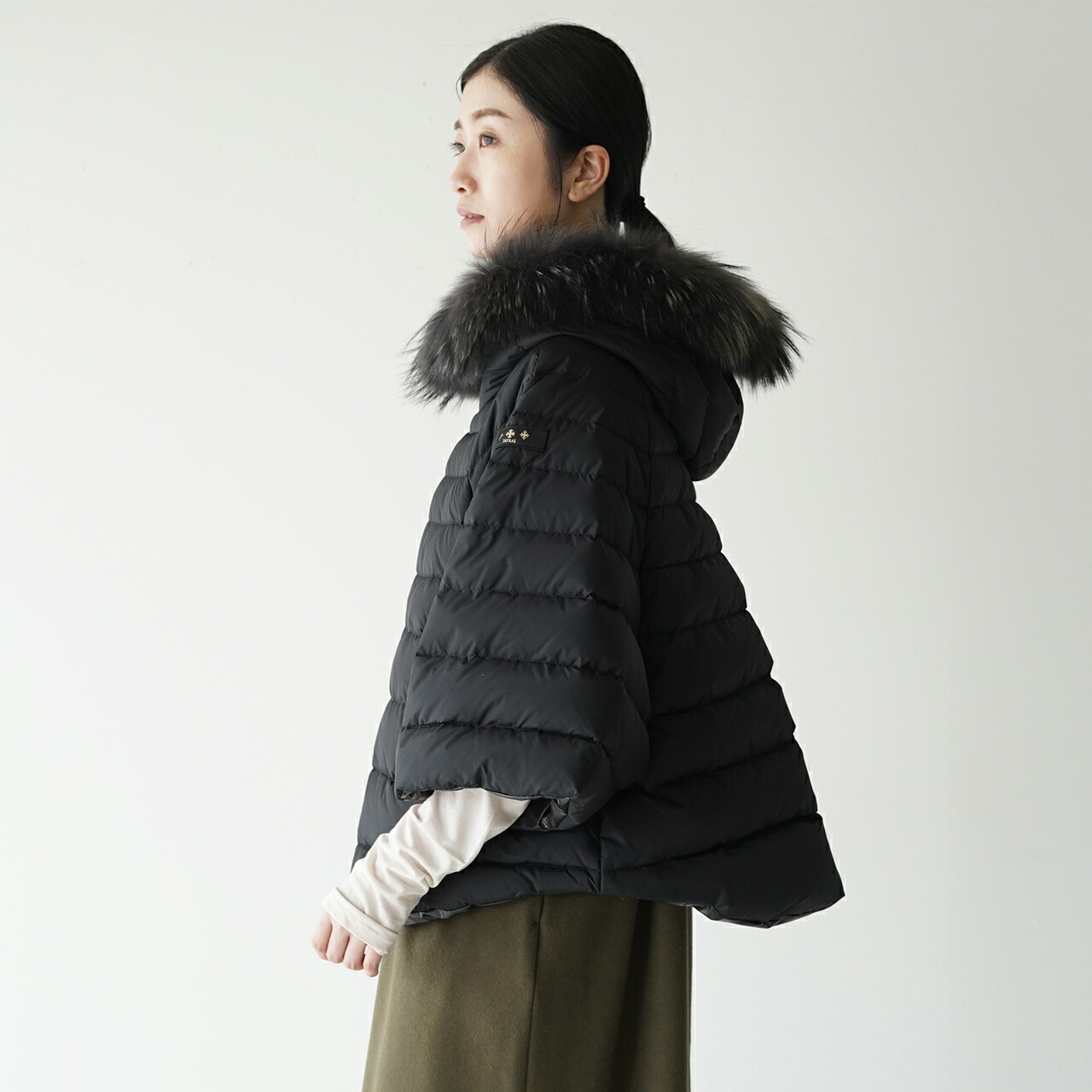 タトラス MALE リバーシブルダウン ポンチョ カーキ 【公式通販】