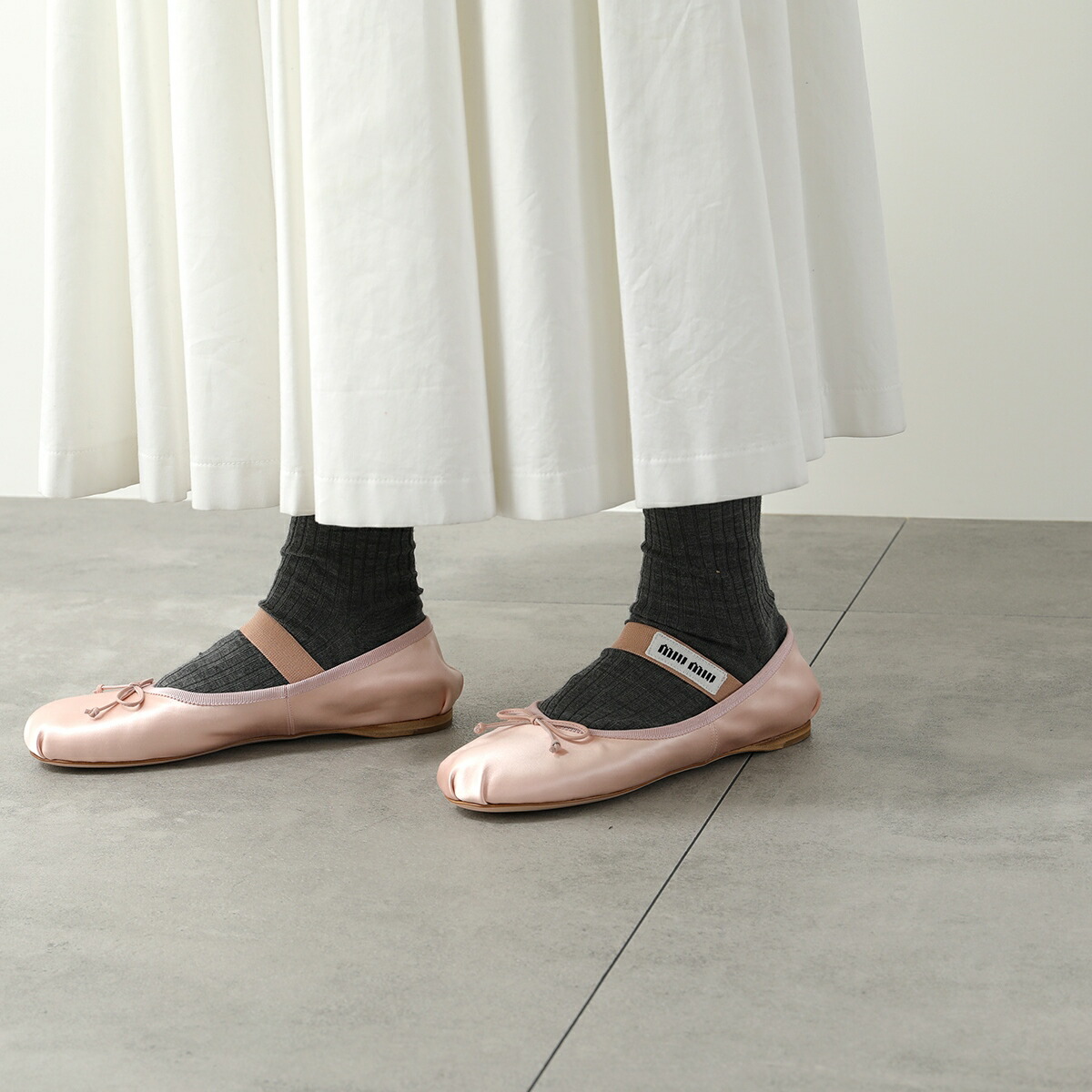 楽天市場】【10％OFFクーポン対象・3/11-1時59分迄】MIUMIU ミュウ