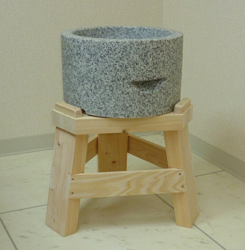 楽天市場】【木台付き】 みかげ石 もち臼 1升用 木台付 杵なし 餅つき