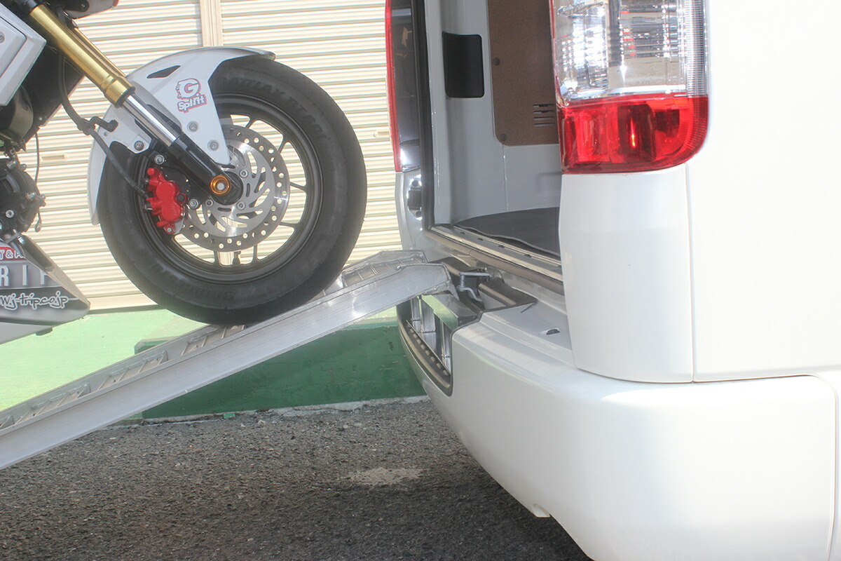 楽天市場】J-TRIP ラダーレシーバー 200系ハイエース トヨタ : motofellow