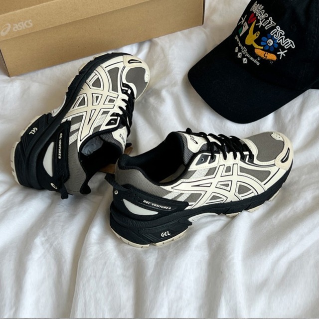楽天市場】日本未入荷 アシックス ゲルベンチャー6 バニラ 男女兼用