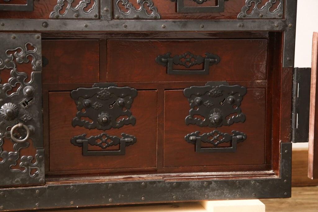 楽天市場】☆事前問合せ必須☆ 和製ビンテージ 佐渡船箪笥 工芸品 総欅