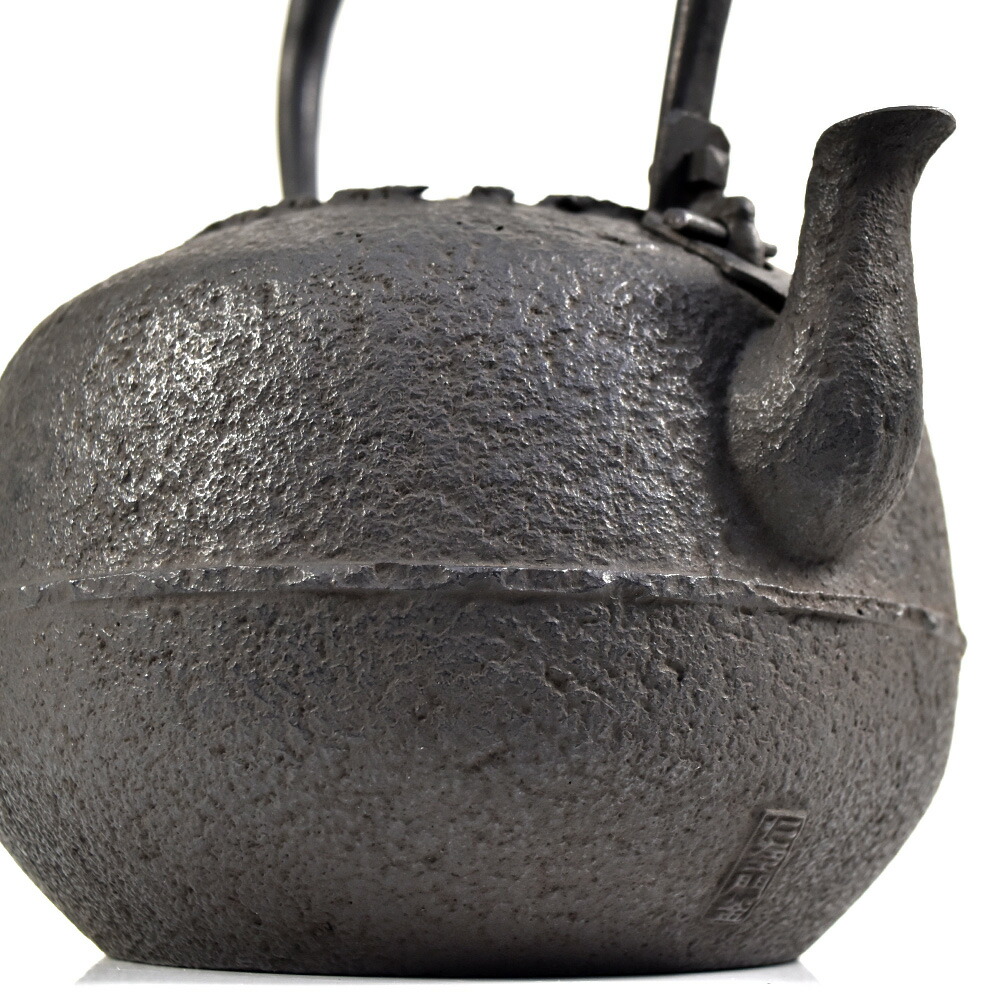 楽天市場】＼スーパーSALE／ 南部鉄器 桐箱入り 小泉仁左衛門作 姥口